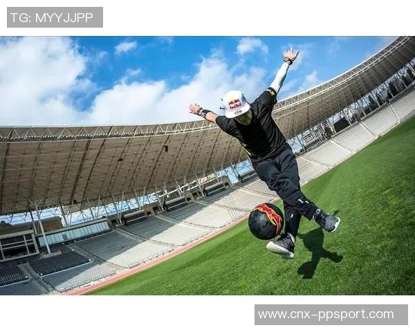 足球花式动作大揭秘：从基础技巧到炫酷表演的全方位指南